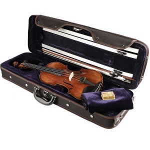 8719147443282  - 3/4 Viool Leonardo LV-5034 - Maestro Wij hebben in ons atelier de viool speelklaar gemaakt afgeregeld. Zodat je de viool goed speelt en stemt. 